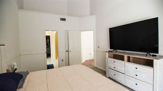 Building Photo - 913 Red Dandy Dr