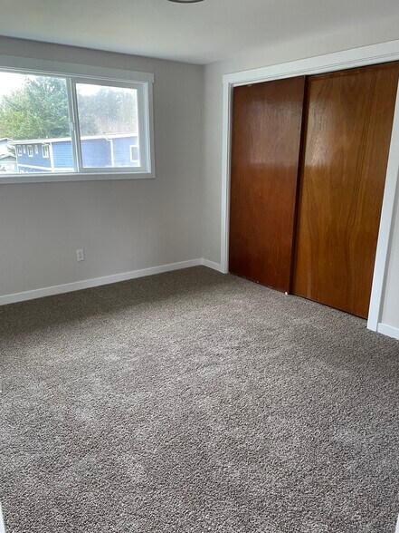 Master Bedroom - 1205 Cora St SE