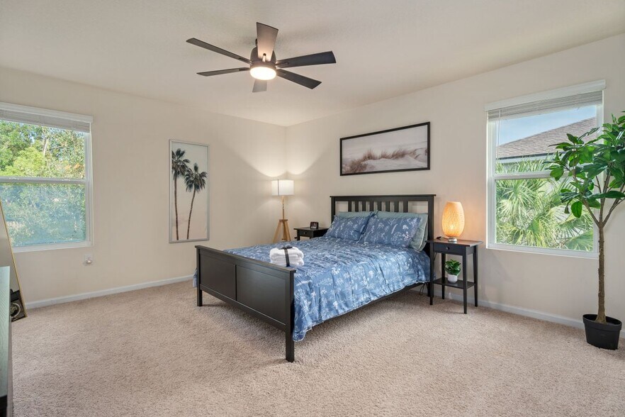 Building Photo - 237 Aralia Ln