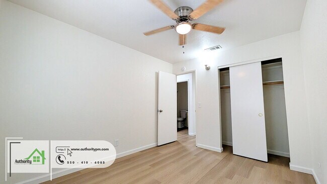 Building Photo - 1027 Goodview Way