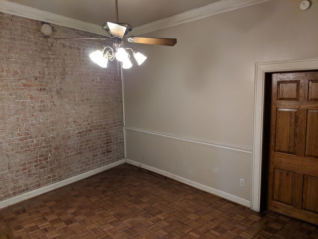 Building Photo - Commercial or residential loft unit available in Historic  Downtown Russellville