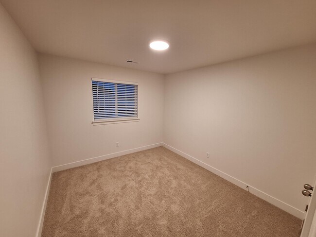 Building Photo - 5116 Rustic Patch Rd