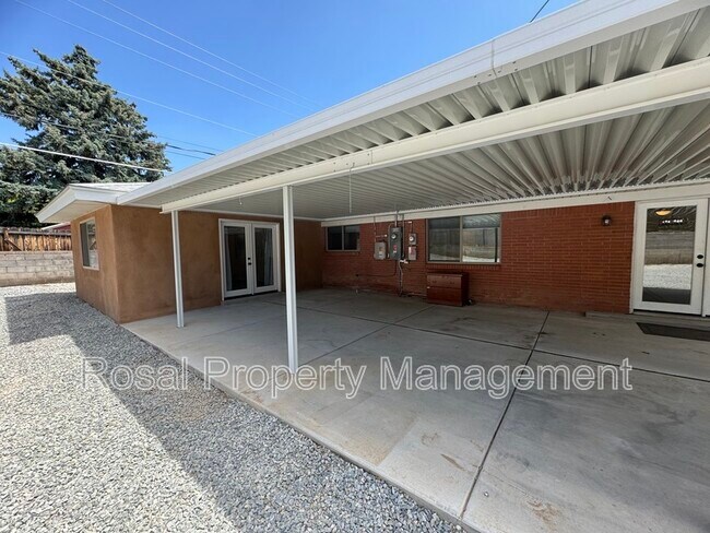 Building Photo - 8509 Las Camas Rd NE