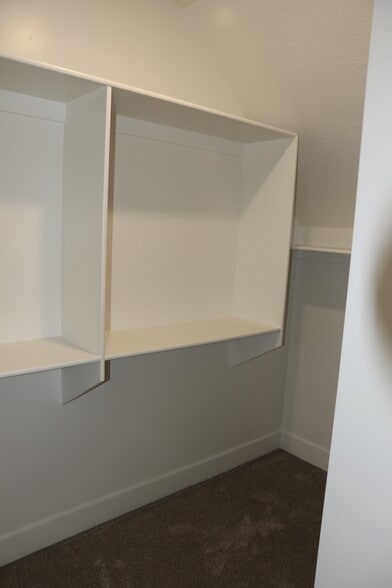 Building Photo - 35 N 800 E