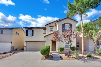 Building Photo - LOCATION IS KEY FOR SHOPPING AND SOCIALIZING