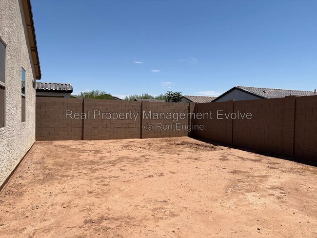 Building Photo - 5731 W Encinas Ln