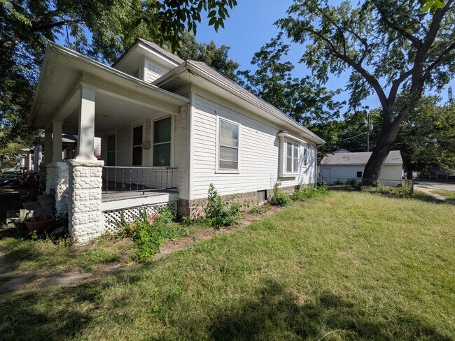 Primary Photo - 500 NE Wilson Ave