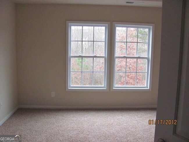 Building Photo - 4 War Admiral Ln