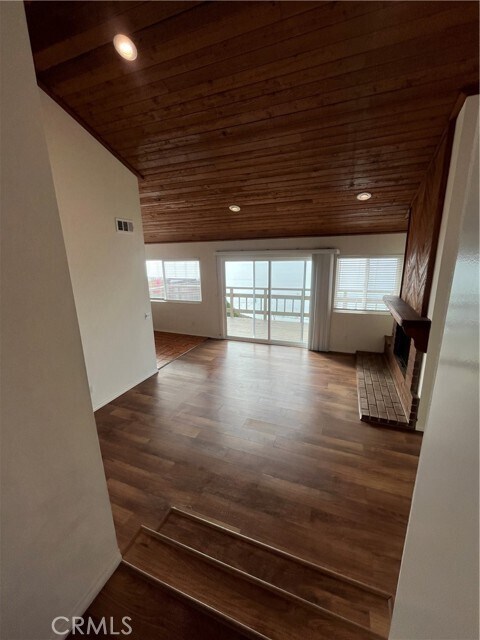 Building Photo - 1532 Neptune Ave