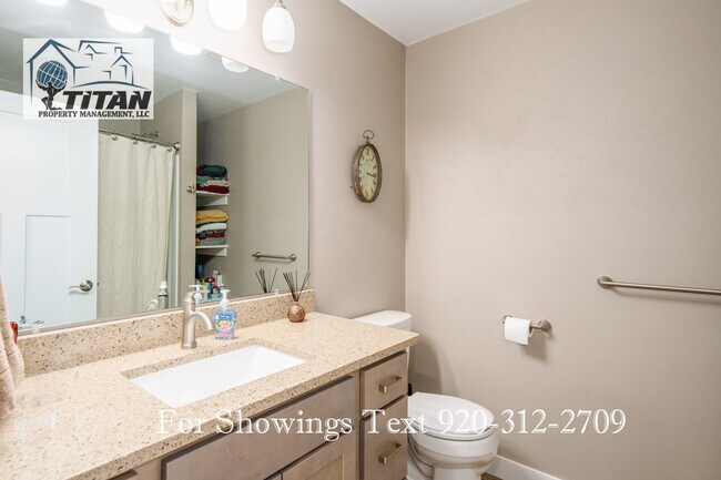 Building Photo - 1012 Faith Ct