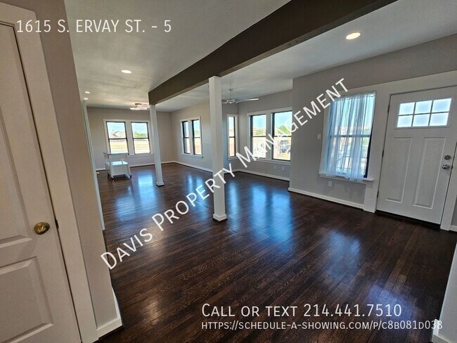 Building Photo - 1615 S Ervay St