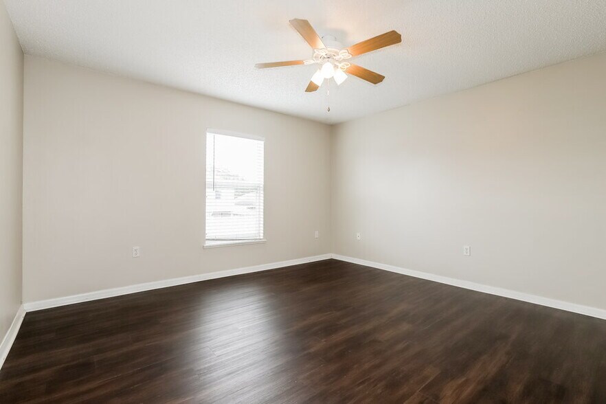 Building Photo - 11328 Ivy Flower Loop