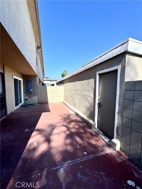 Building Photo - 14292 Red Hill Ave