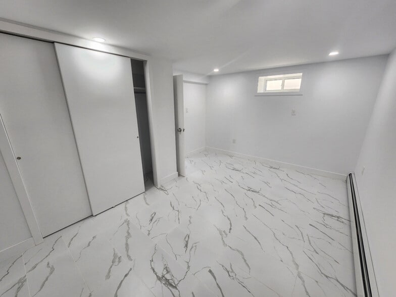 Primary Photo - 45-58 172nd St