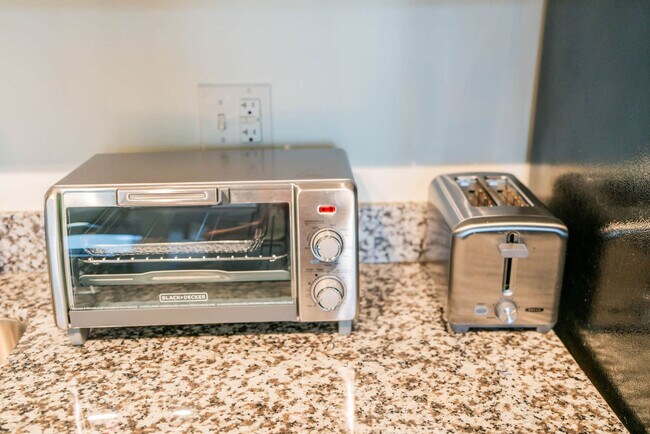 Building Photo - 888 N 4th St