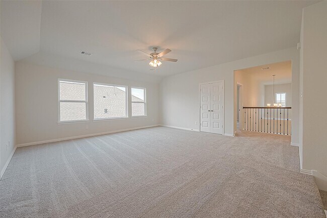 Building Photo - 5823 Westwood Shr Dr