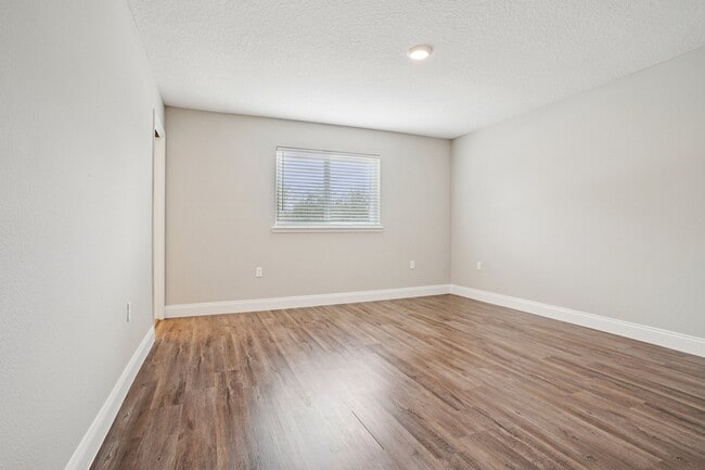 Floorplan - Eleven Oaks