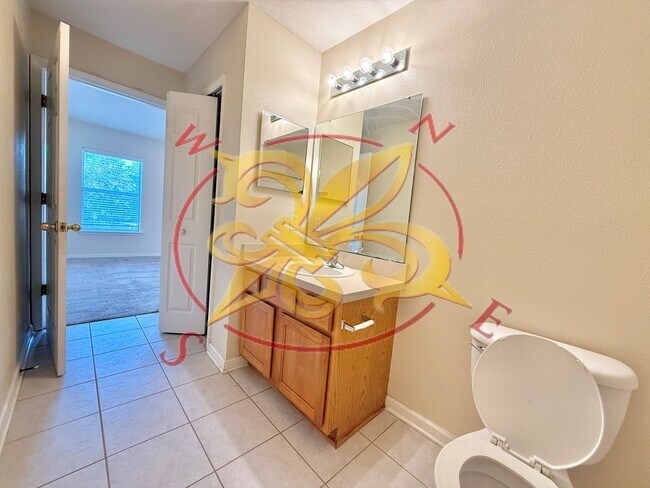 Building Photo - *MOVE-IN SPECIAL* Willow Ridge Upstairs 2/...