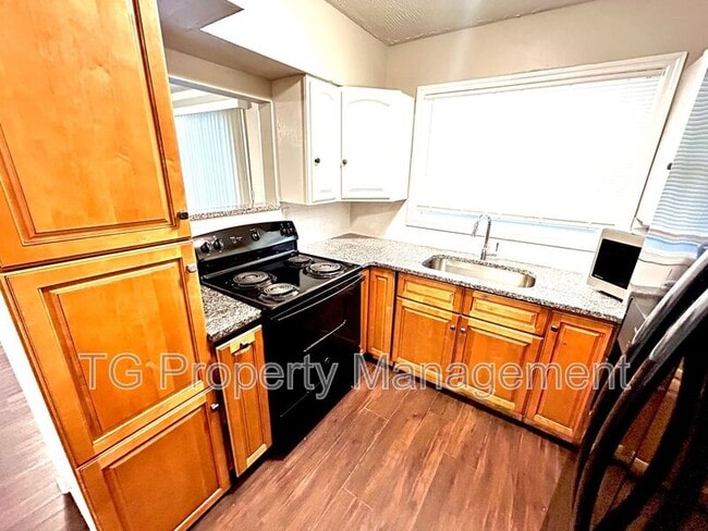 Building Photo - 8214 Herlong Rd