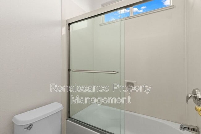 Building Photo - 1801 Riverview Ave