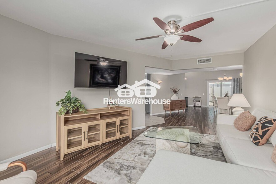 Building Photo - 10871 W Buccaneer Dr