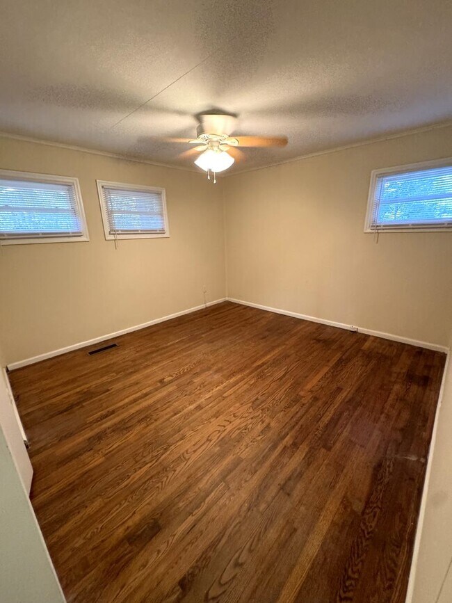 Building Photo - Five Points 3br House - Fall 2026 Prelease