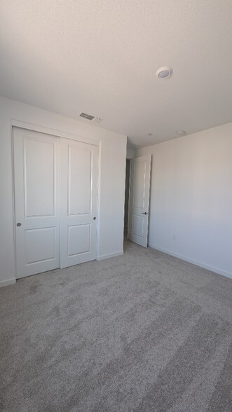 Building Photo - 16540 Barnett St