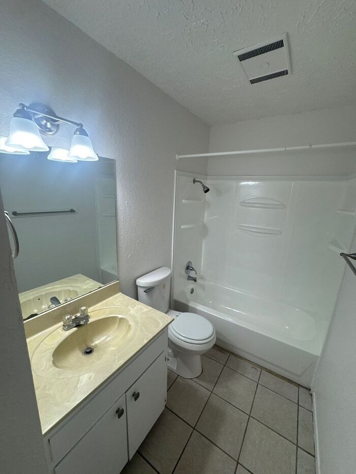 Building Photo - 1318 Marlton St