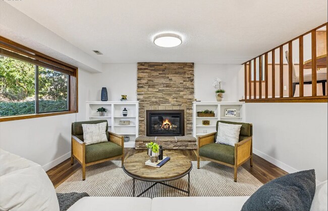 Building Photo - 2583 Pimlico Dr