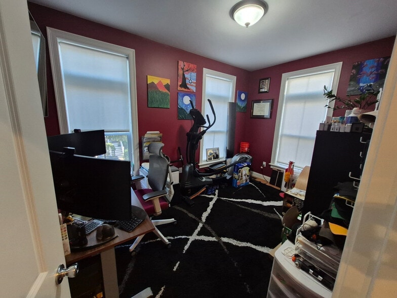 Building Photo - 26 Dorr St