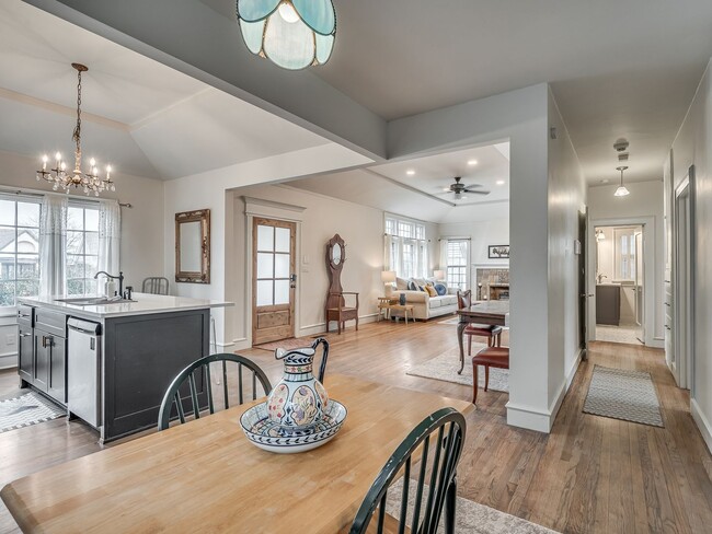 Building Photo - Stylish & Fully Furnished Mid-Term Rental in the Heart of OKC