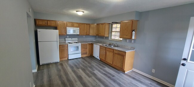 New Kitchen/Dining - 334 Warren Rd