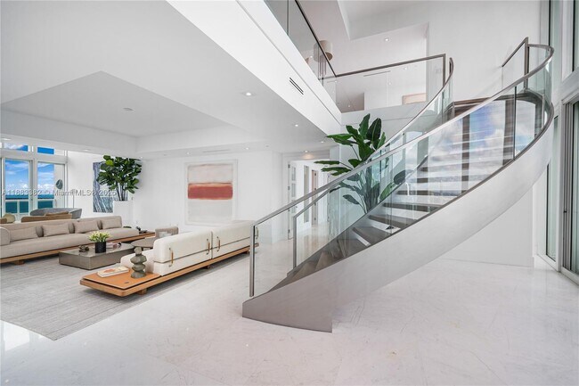 Building Photo - 1643 Brickell Ave