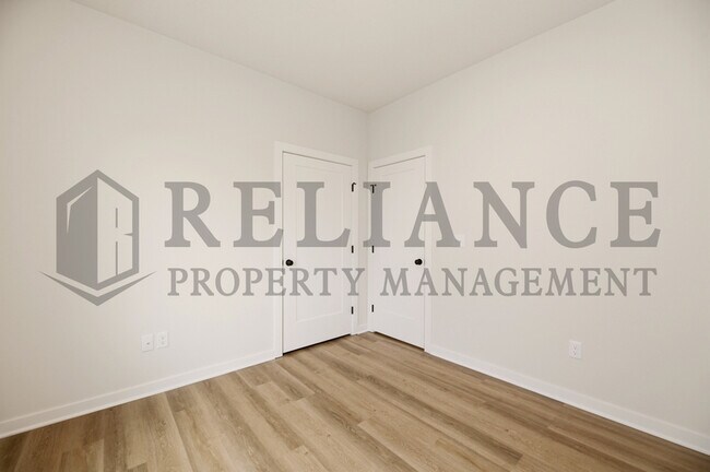 Building Photo - 202 N Gowen St