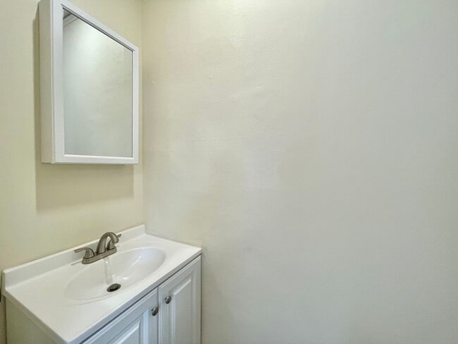 Building Photo - Great Home for rent