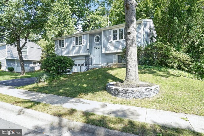 Building Photo - 10820 Split Oak Ln