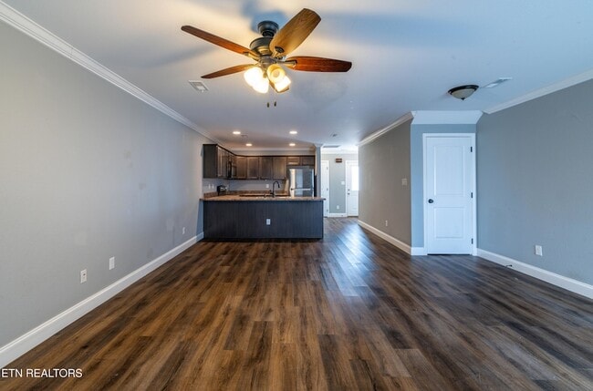 Building Photo - 924 Warrior Hill Dr