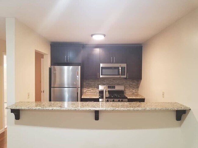 Building Photo - 468 E 141st St