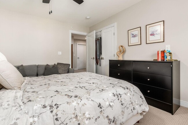 Building Photo - 90 Normandy Ave