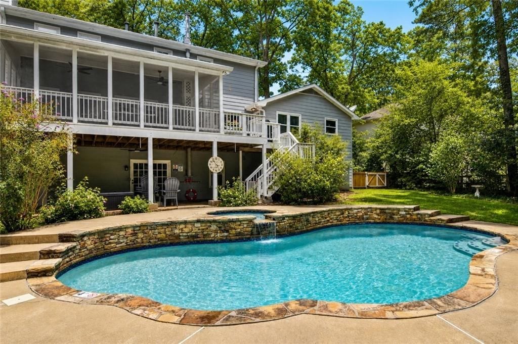 Building Photo - 220 Indian Hills Ct