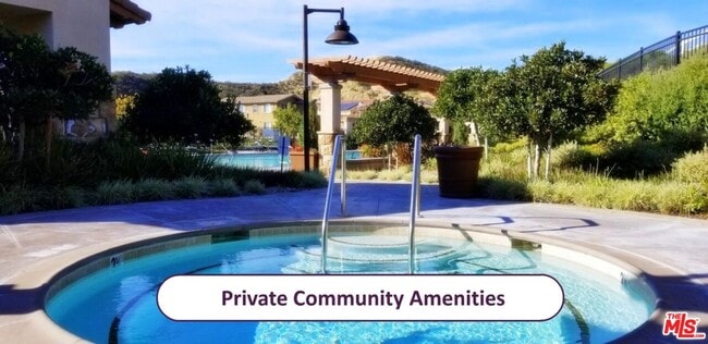 Building Photo - 28629 Solana Ct