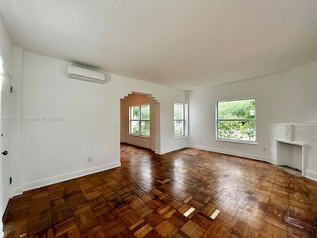 Building Photo - 4035 Meridian Ave