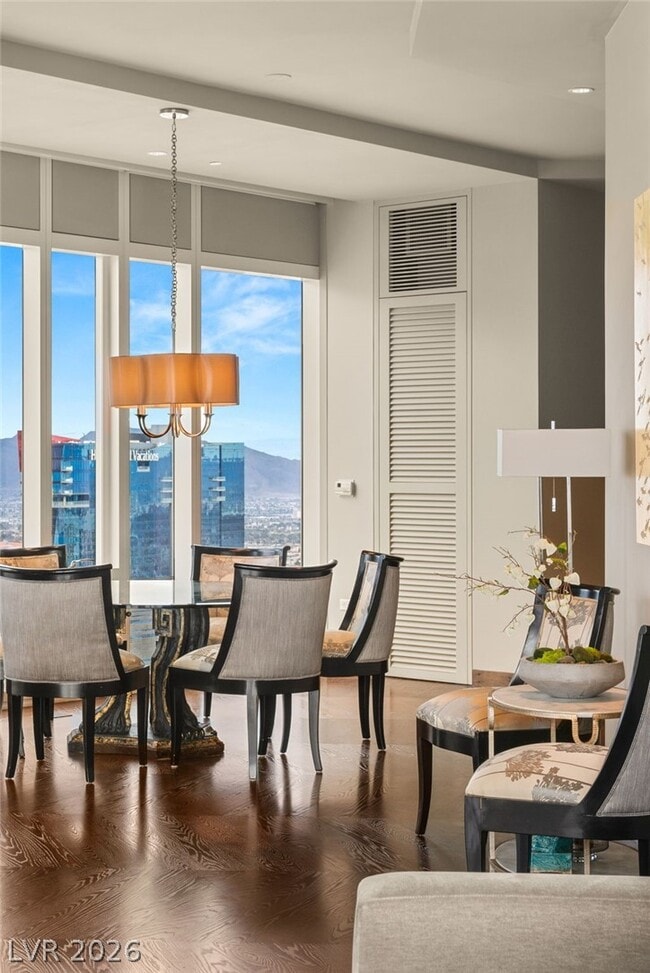 Building Photo - 3750 S Las Vegas Blvd