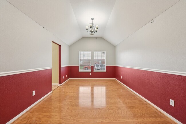 Building Photo - 15114 Magnoliabough Pl