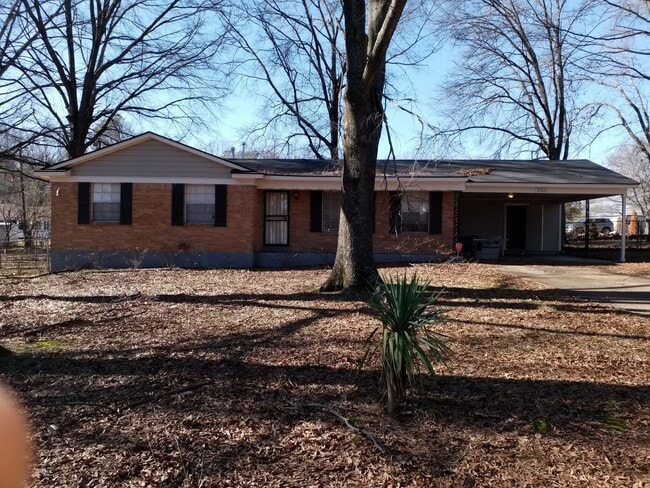 Building Photo - 3743 Lakehurst Dr