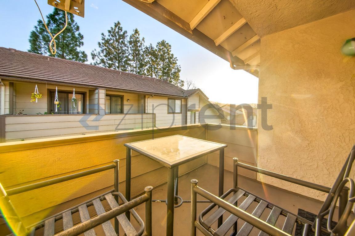 Building Photo - 68 Maegan Pl