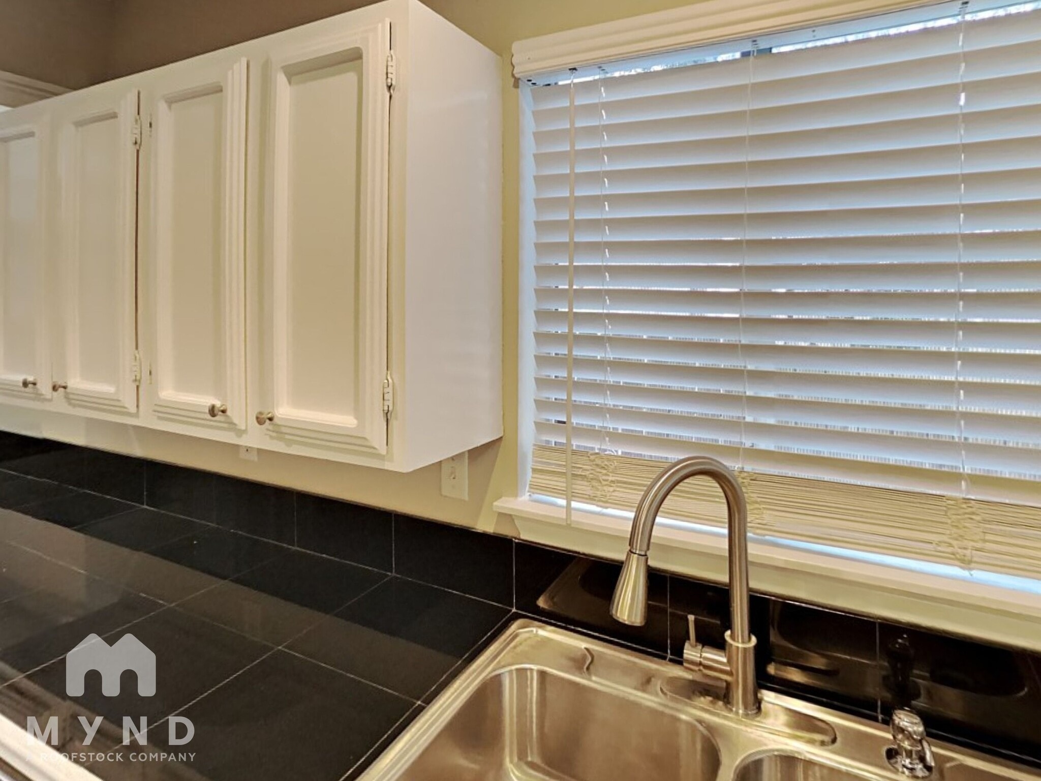 Building Photo - 9150 Park Trail