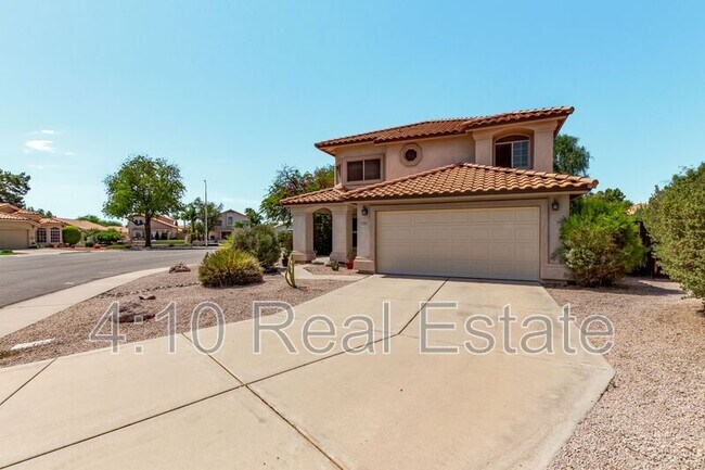 Building Photo - 1678 S Ash Dr