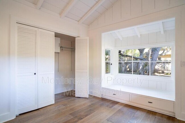 Building Photo - 2935 Alta Ave