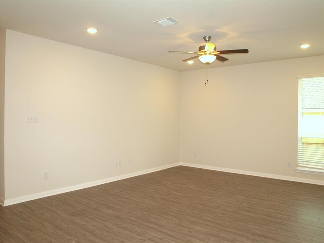 Building Photo - 4140 Aransas Dr
